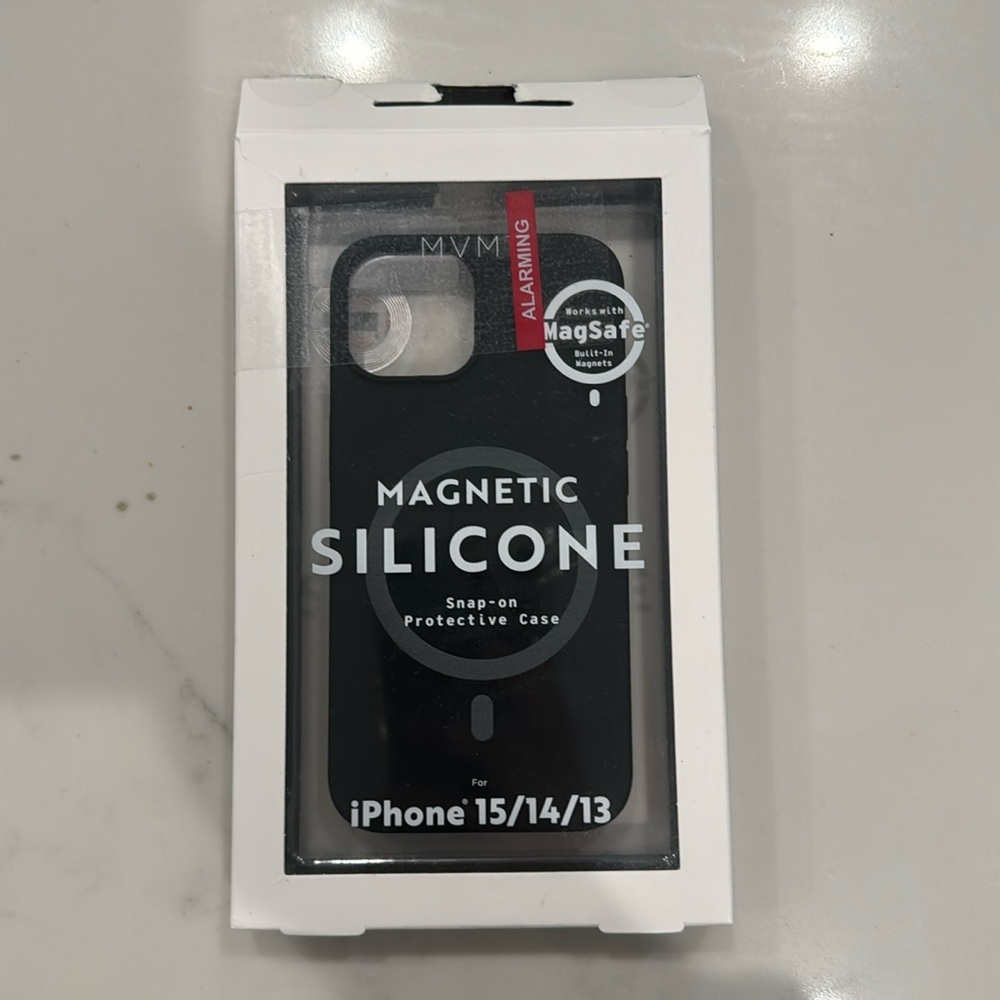 Black Magnetic Silicone Snap On Protective Case for iPhone 15/14/13